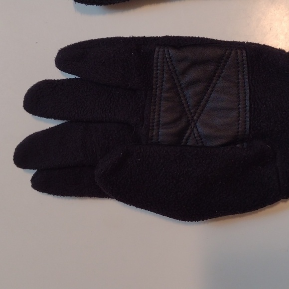 Columbia Black Fleece Winter Gloves size Small - Picture 8 of 16